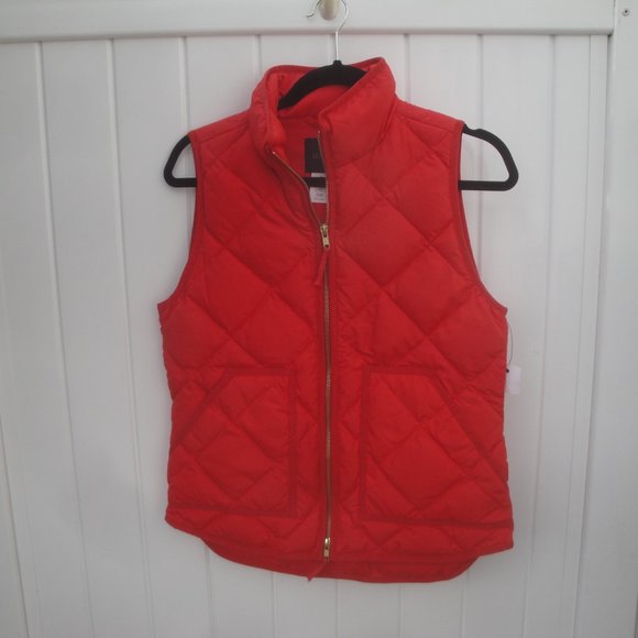 J. Crew Vest Women's XS Red Puffer Vest Down Sleeveless Outdoors Down Filled - Picture 2 of 4